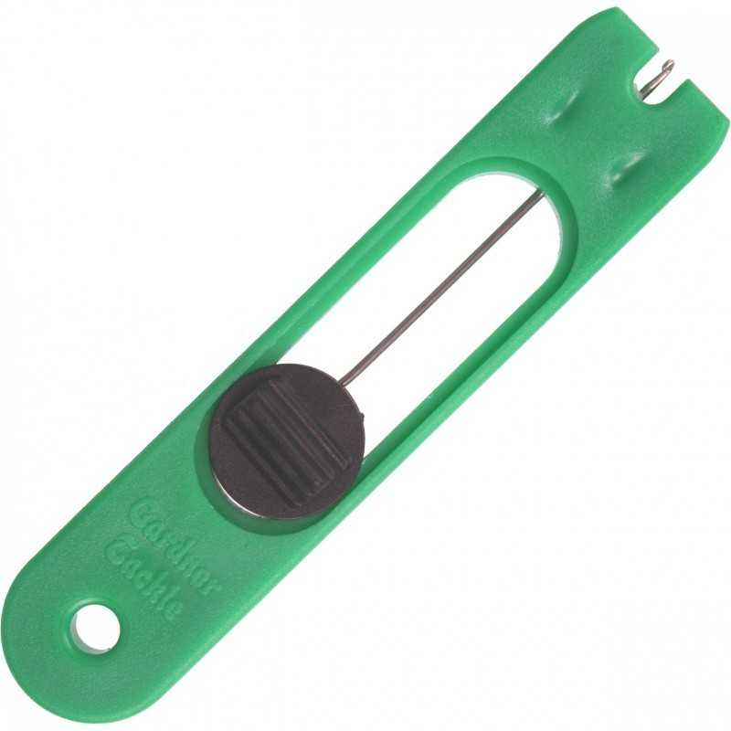 Ihla Gardner BRAIDED HAIR NEEDLE