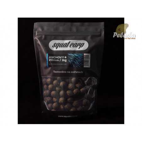 SQUAT Carp Hotové Boilies 1kg - ANCHOVY+