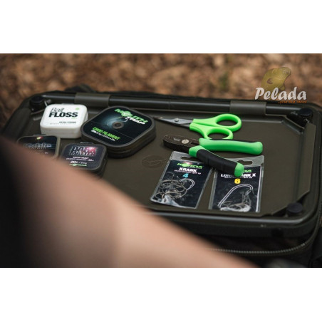 Korda Taška Compac Framed Carryall Dark Kamo Extra Small